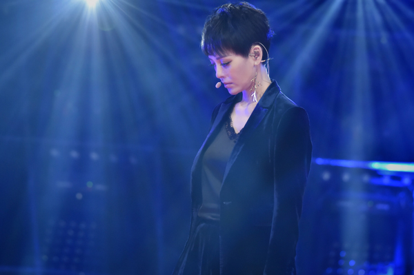 《跨界歌王》宋佳王耀庆裸考 宁静文松合唱憋