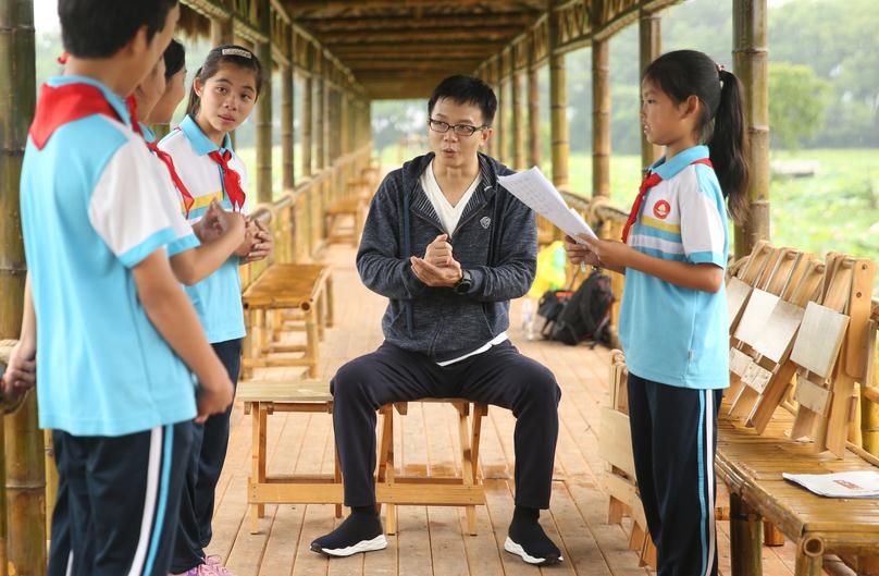 王佩瑜唱《空城计》，《同一堂课》学生上演荆轲刺秦王