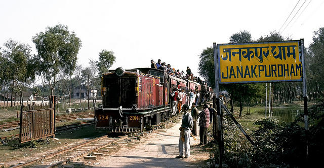 紧跟中国,印度将为尼泊尔修建铁路