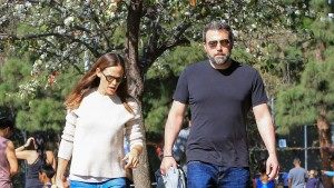 詹妮弗·加纳新恋情被曝光 似走出离婚阴霾重坠爱河