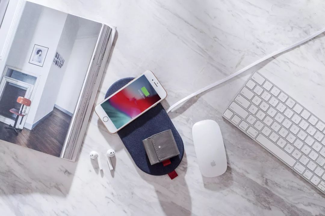 苹果7带无线充电吗_苹果无线充电可以用吗_苹果8无线充电原理