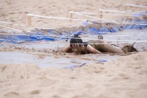 排爆机器人、两栖登陆船，这个大国情怀的节目太硬了