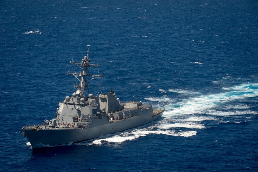 今年第三次 美军舰编队从北向南通过台湾海峡