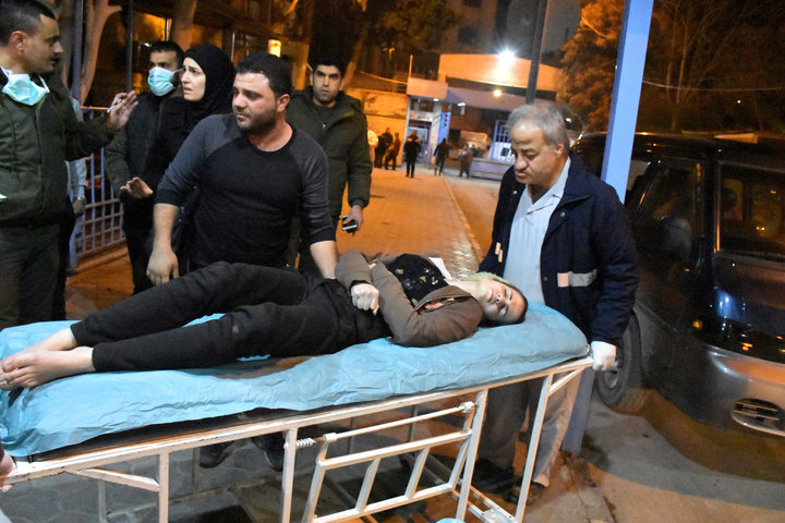 叙媒：反政府武装用化武攻击阿勒颇 百余平民受伤