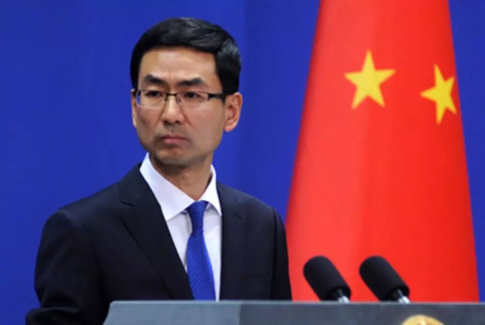 菲财长表示没有被中国债务淹没的风险 外交部：说的对