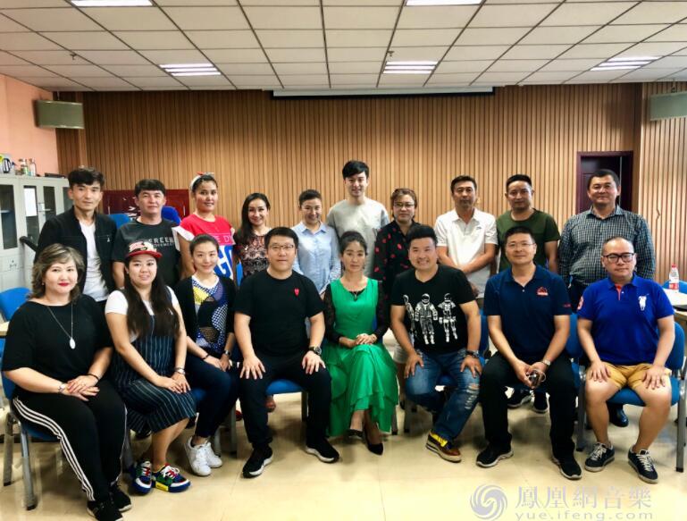 周杰、杨一博携手谱绘永远的“阿克库”
