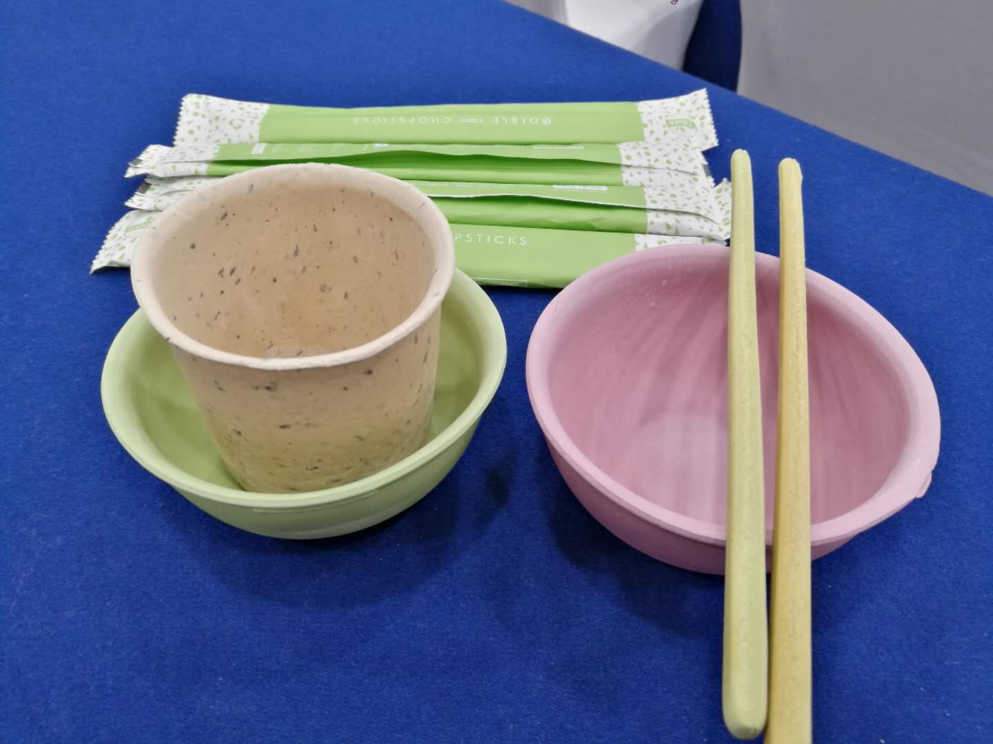 外卖平台将推广可食用筷子，用面粉、黄油、牛奶制成
