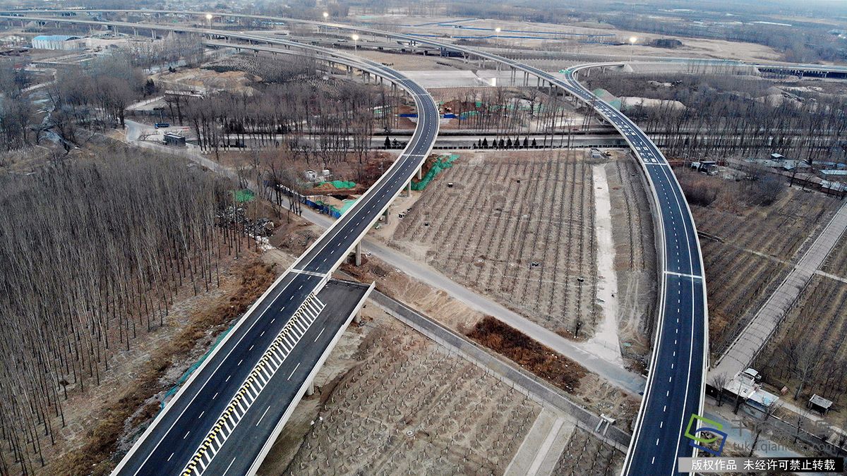 瞧！这一年北京重点工程建设图志