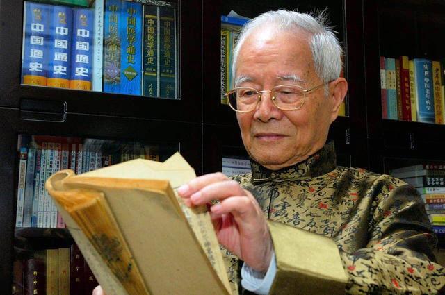 国医大师邓铁涛逝世，享年104岁