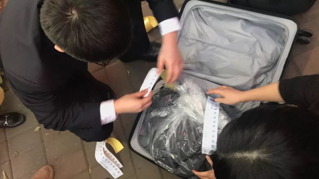 记者追击:真假加拿大鹅再生事端 网易考拉赴东莞实物鉴定无果