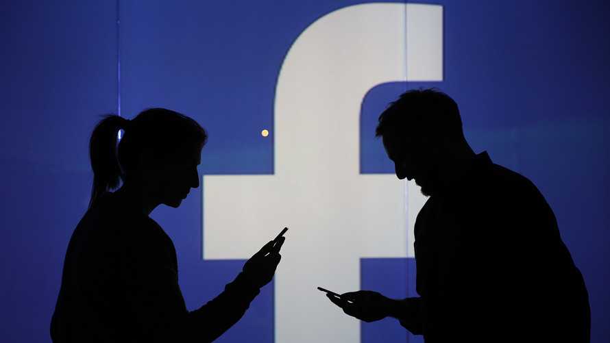 英国议会罕见向Facebook发难，呼吁严管社交媒体