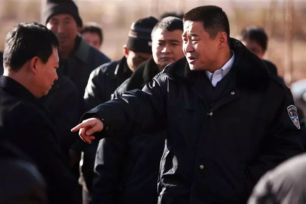 接受了100多个媒体采访后，柏林影帝最惦记的竟然是回家做饭？