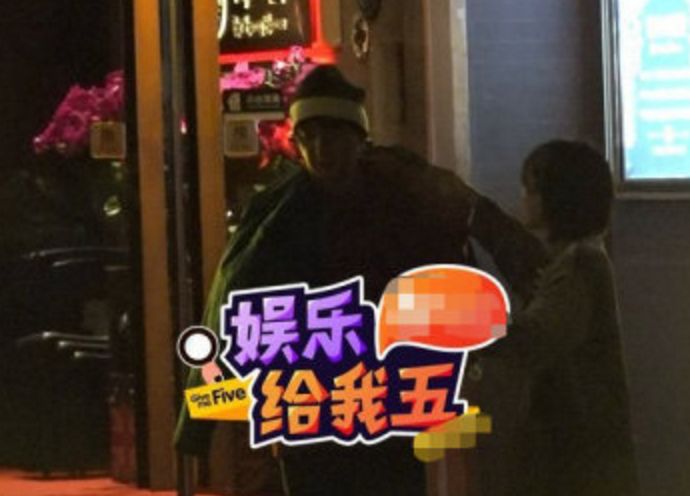 窦骁何超莲公布恋情！赌王家的“豪门槛”越来越低？