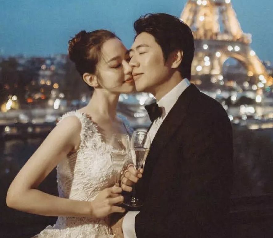 高调大婚，竟然实锤老婆整容！