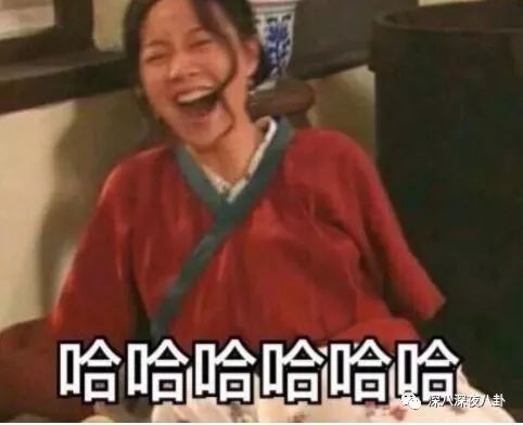 裙子299杨超越VS侧颜很虐欧阳娜娜，她俩谁红得更匪夷所思？