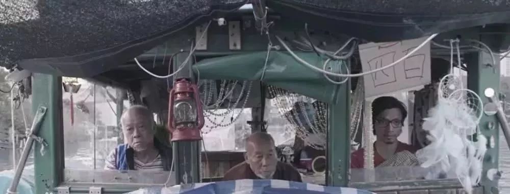 她非红不可！艳压范冰冰，和三个丈夫共处一室，够狠…