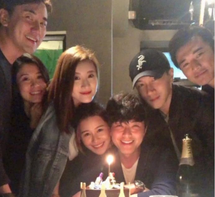 走出离婚阴影？刘恺威现身林峯堂妹生日派对心情大好