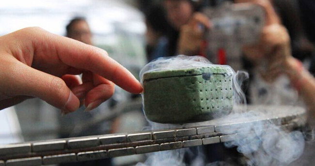 探访成都全球首例真空管道高温超导磁悬浮车试验平台