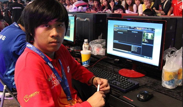 LOL小智收入超范冰冰 主播身价赶超娱乐明星