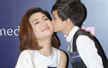 Selina大方露疤痕 获小帅哥献吻