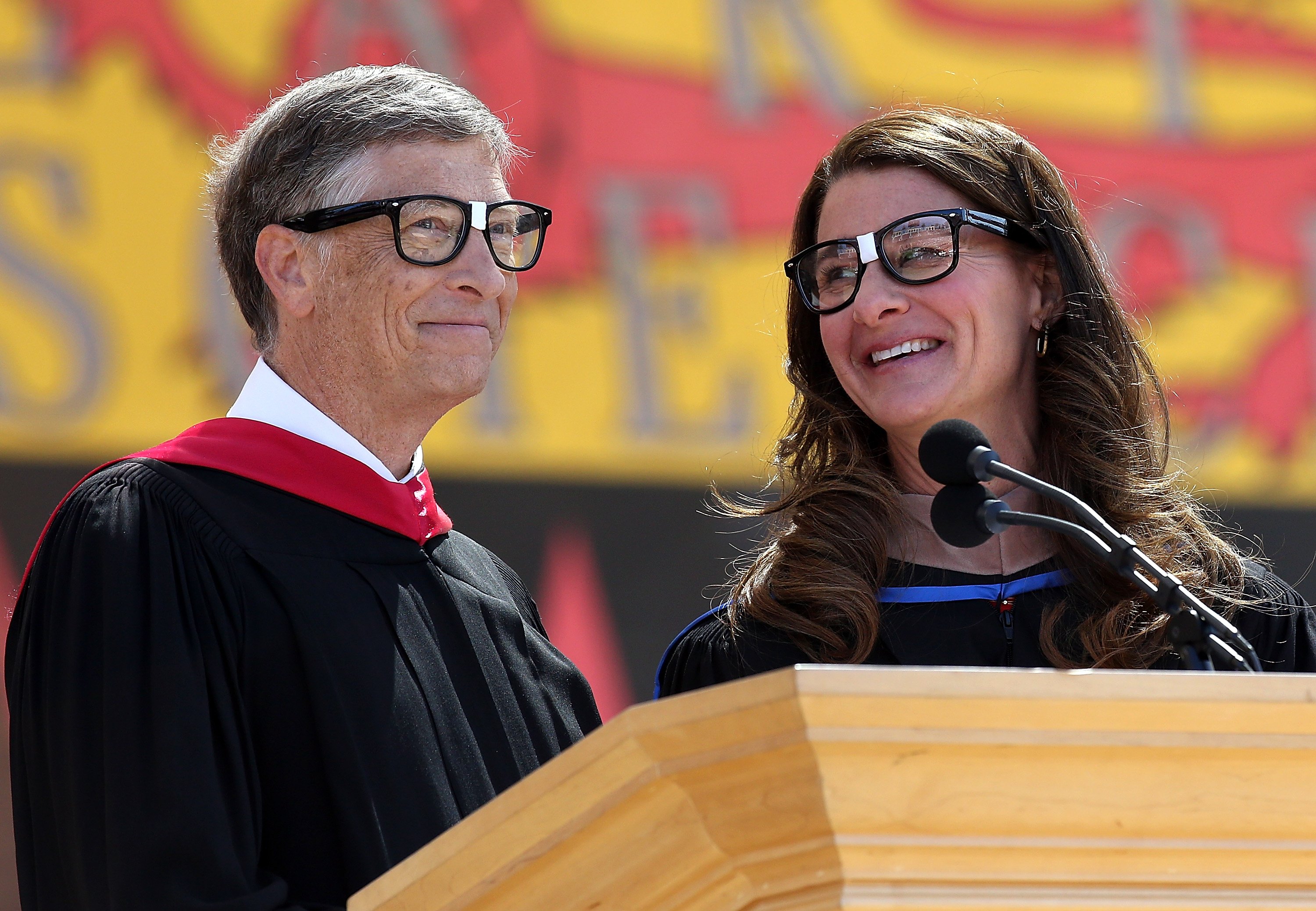 Imec honors Bill Gates with the Lifetime of Innovation Award | imec