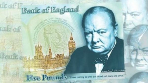 英央行首次发行塑料钞票 面值5英镑将于9月流