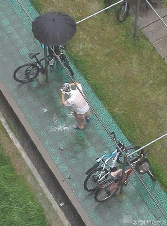 信阳女生高校发型雨中洗头暴雨躺篮球场致青女生短发男生发型烫图片