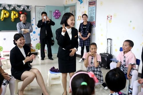 空港大酒店爱心传递公益活动 走进咸阳社会福