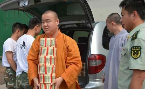 泰州市光孝律寺端午节慰问消防官兵