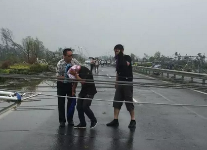 盐城景象局刚辟完特大暴雨谎话 龙卷风就来了(图)