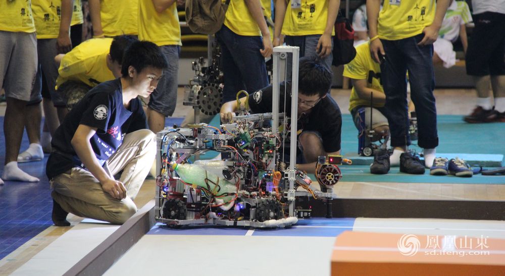  第十五届全国大学生机器人大赛