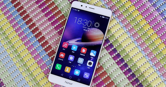 荣耀V8真机图赏：双镜头记录多彩世界