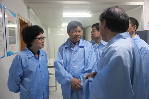 部副部长杜占元到南大国家硅基LED工程技术研