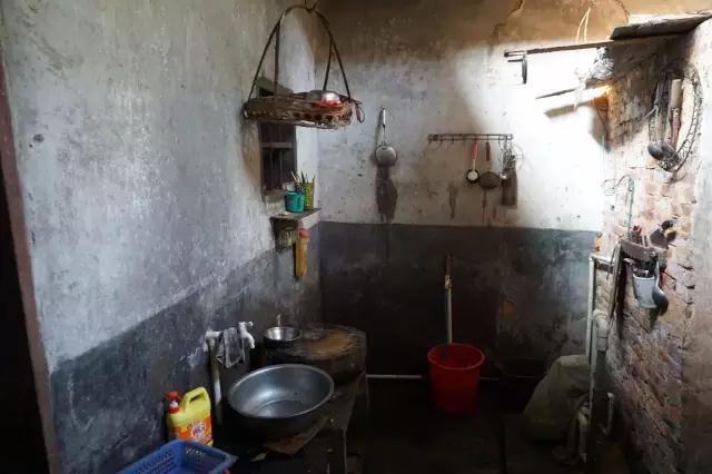 林辉煌:谁才有资格成为农村贫困户-凤凰国际智