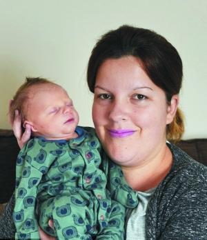宫外孕流产3个月后 她发现肚子里还有一个孩子