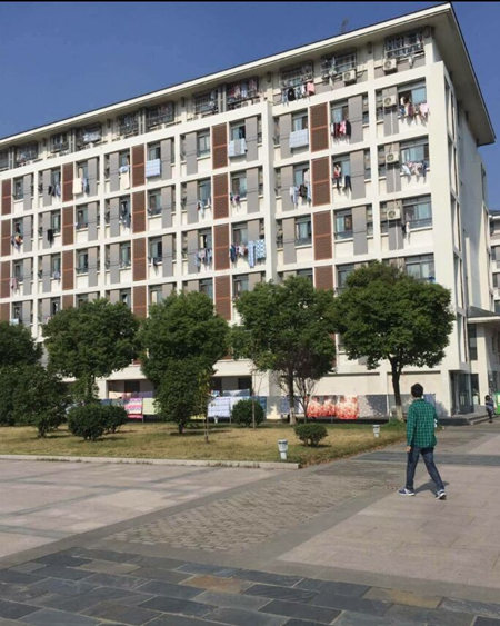 扬州:女大学生宿舍卫生间自缢身亡 原因不明(图