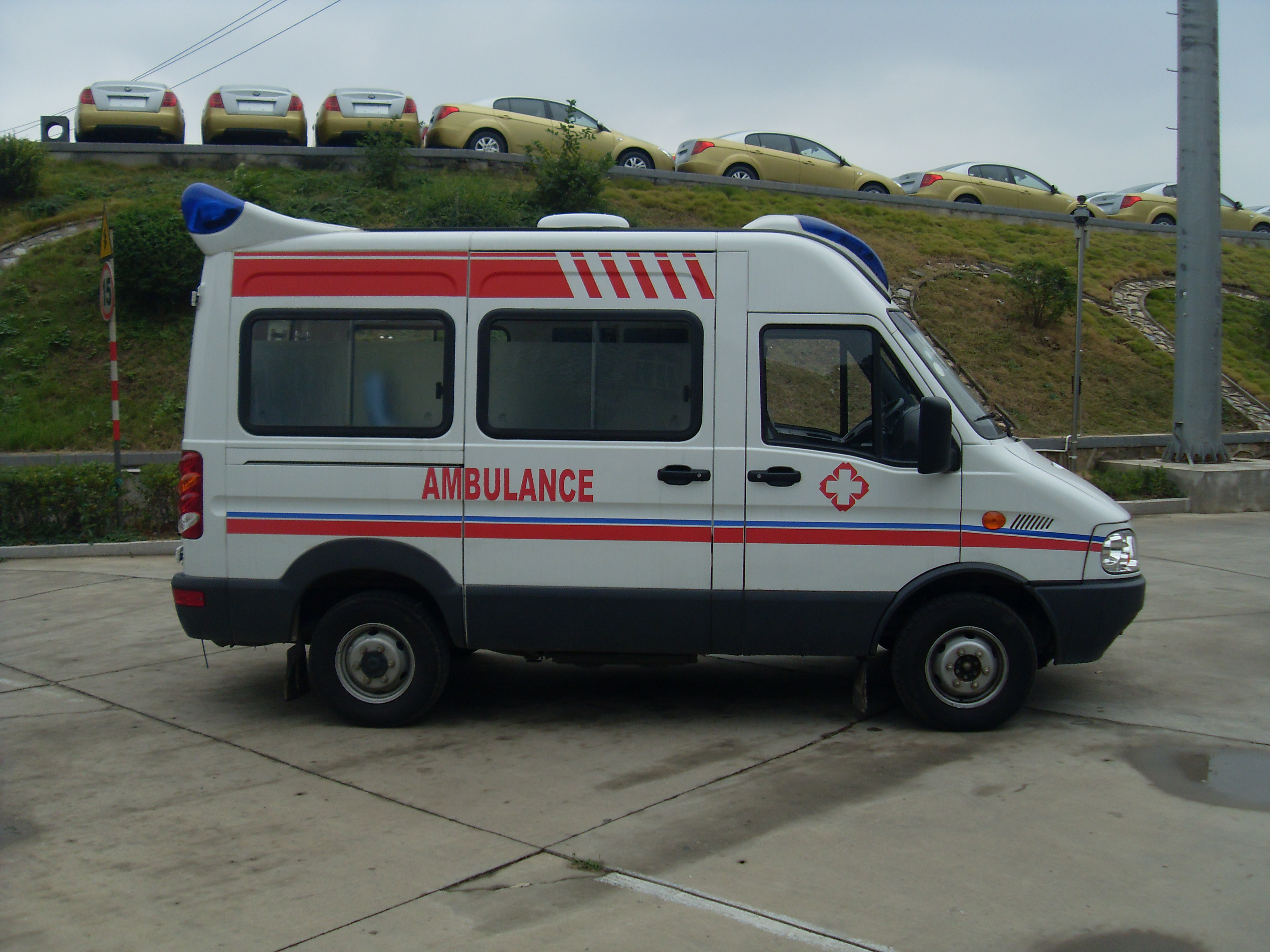 救护车燃油耗尽致溺水儿童死亡 医院被判赔16万