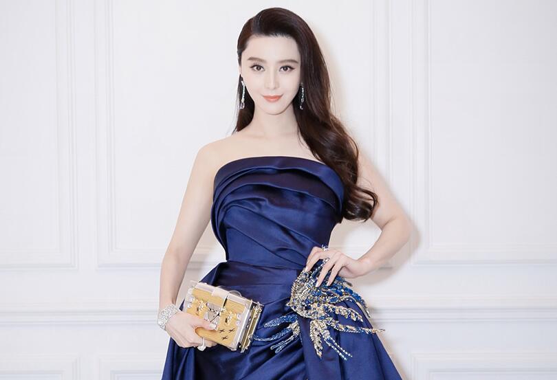 没有得影后不要紧 范冰冰在戴珠宝方面成功艳