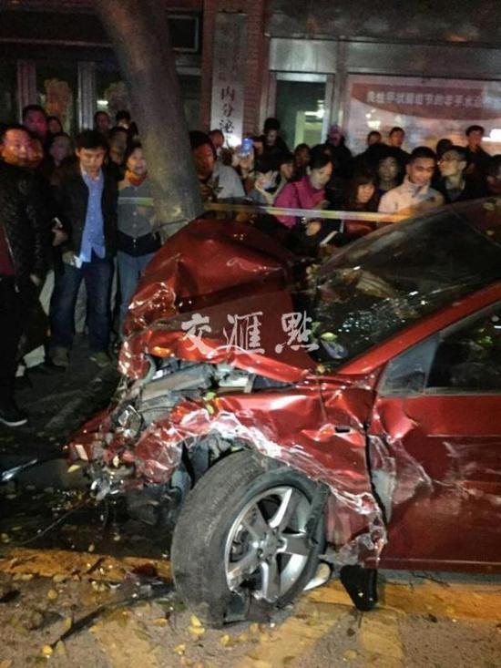 江苏官员撞死母子细节：有“意识”撞车后又撞人