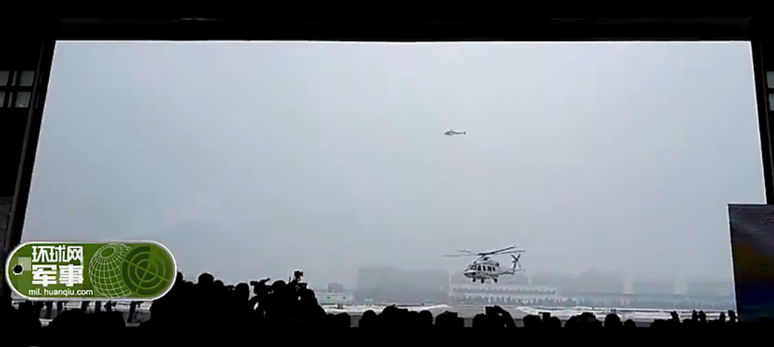 2016年12月20日，由中航工业最新研制的先进中型多用途直升机AC352成功首飞。作为代表当今世界最先进水平的中型直升机之一，它的问世填补了中国民用直升机7吨级谱系的空白。AC352的国内型号为直15，尽管相比10吨级的直20存在一定吨位差距，但针对中国三军对直升机装备的多样化需求，日后直15很可能与直20一起，形成高低搭配。