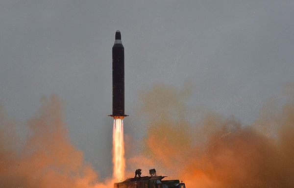 韩政府：朝鲜明年或将试射装载核弹头模型的导弹