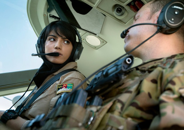 阿富汗首名女飞在美受训后不想回国 阿国人愤怒