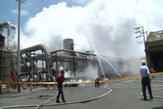 江西一化工厂发烟硫酸外泄 致40人住院1人死亡