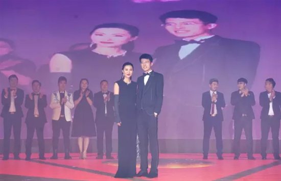 【金鼎缔造传奇】2017金鼎集团盛大年会圆满