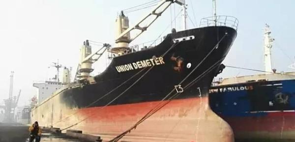 被扣印度的江苏货轮将回国 23名船员工资全部支付
