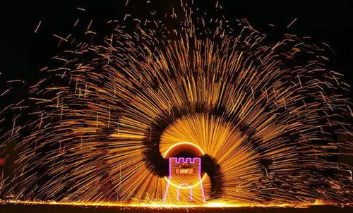 长城打铁花来尧山了，清明节期间半价优惠，攻略已做好!_河南频道_凤凰网