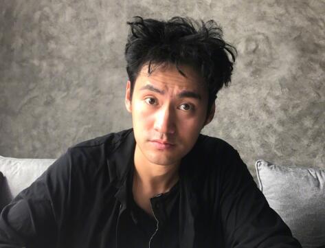 张歆艺不仅晒袁弘黑照,还质疑他的星座…_娱乐频道_凤凰网