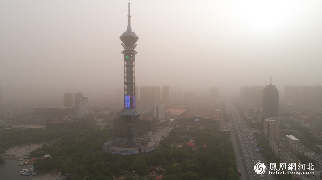 凤凰河北实拍石家庄沙尘天气(组图) 1/8 上一页下一图集 热图推荐