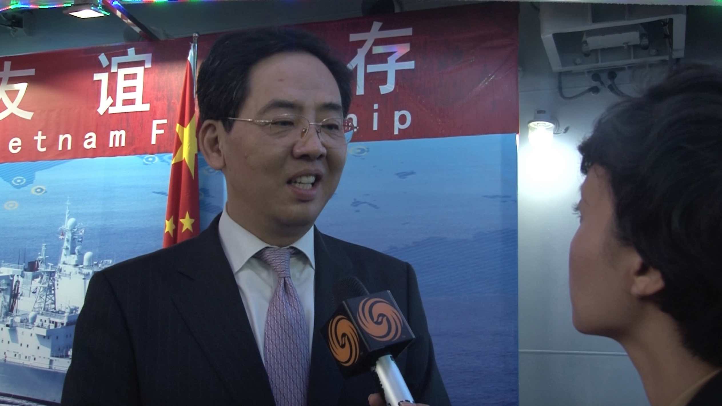 中国海军远航编队访问越南 增进互信促地区稳定