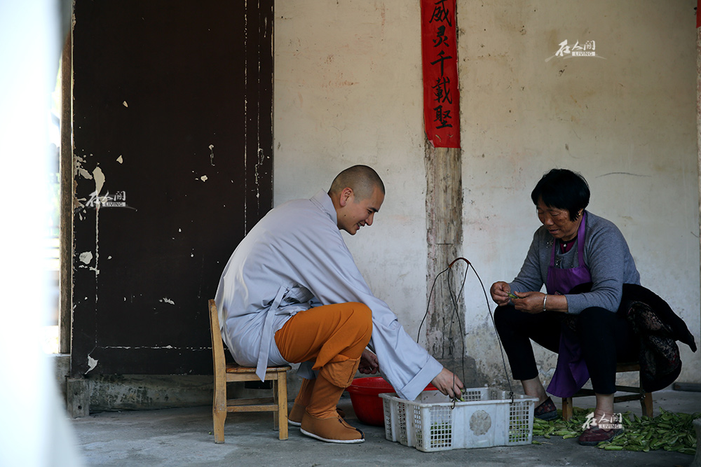 《在人间》第115期:出家之后